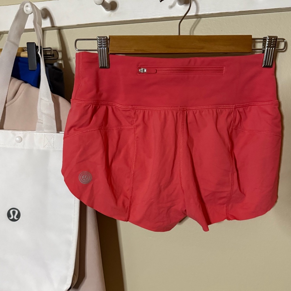 Lululemon💎Chase Rare Shorts 2.5" Coral Pink EUC! ✨Limited Special Rare Edition